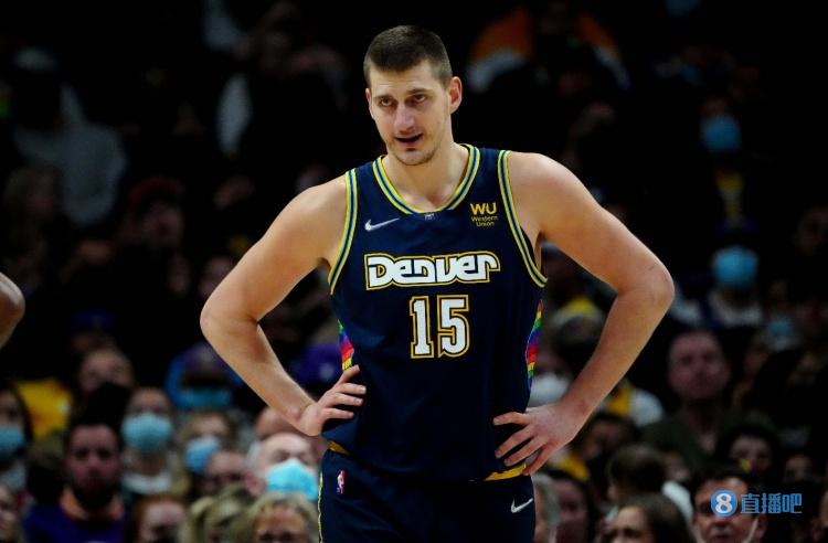 队的整体配 队的整体配